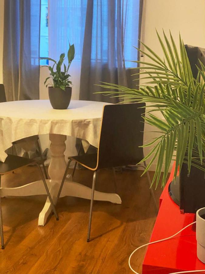 Peres I Valero Habitaciones En Piso Compartido Valencia Eksteriør bilde